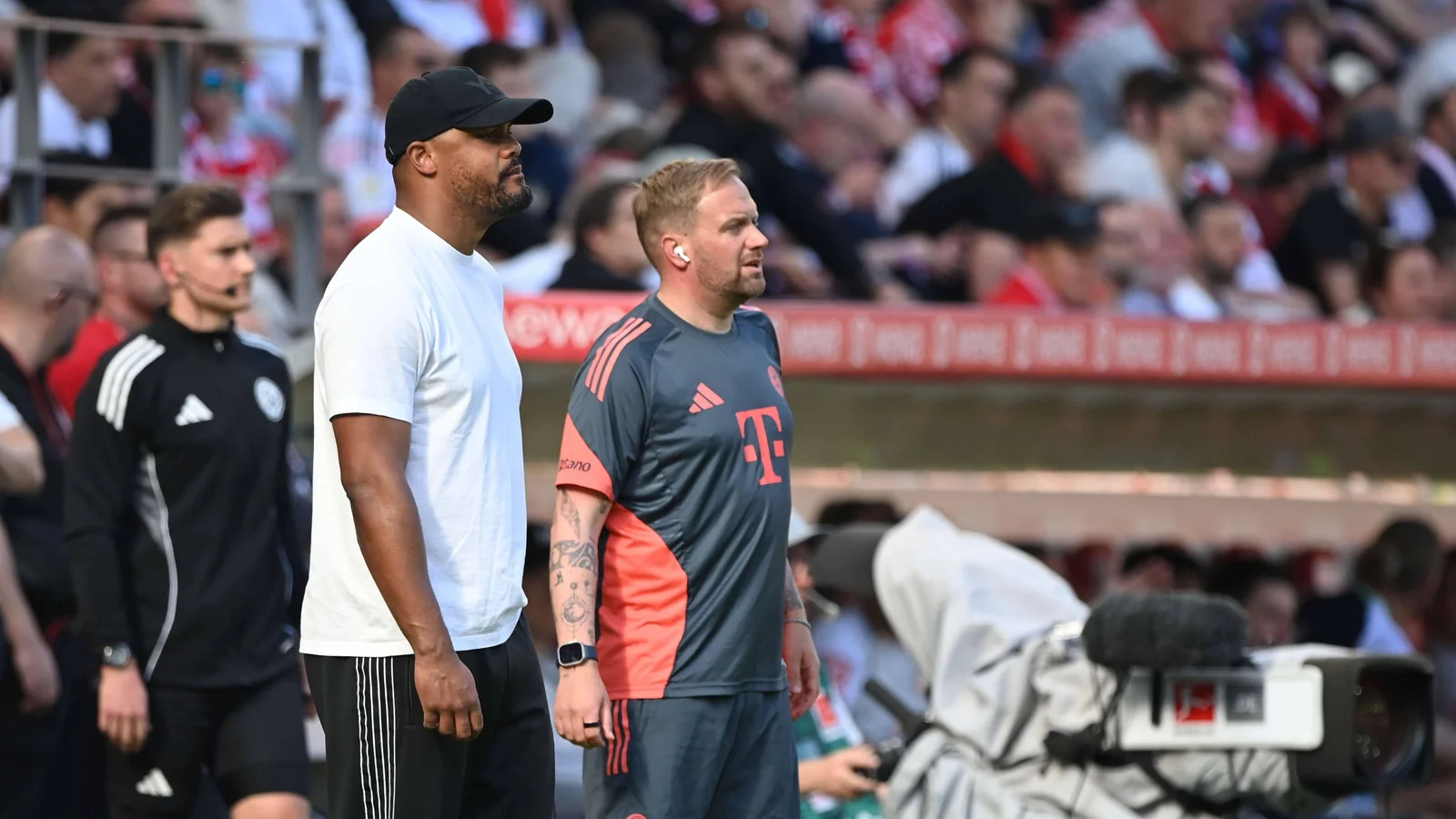 Aaron Danks "PSJ"ga qarshi o'yinda "Bavariya" jamoasini boshqaradi