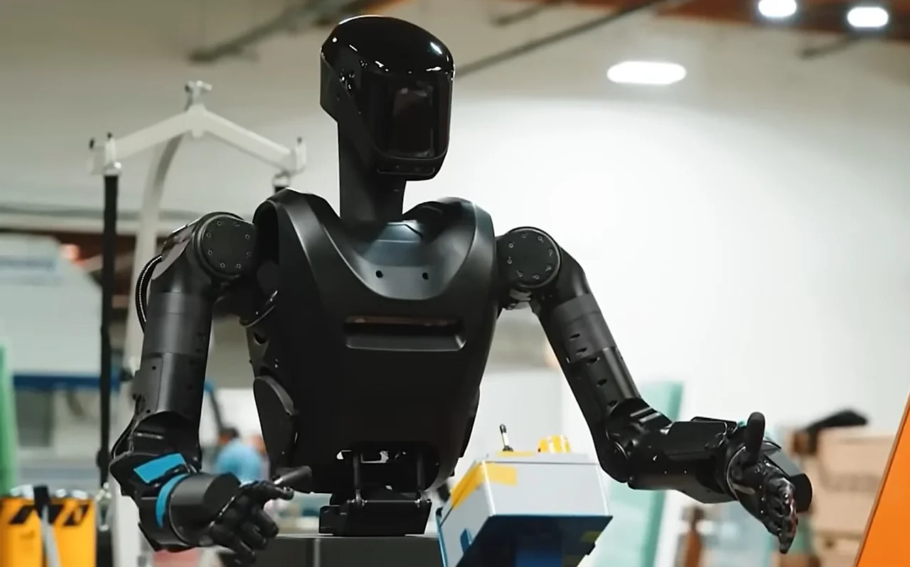 Pentagon Phantom jangovar robotlari uchun 24 mln dollar ajratdi