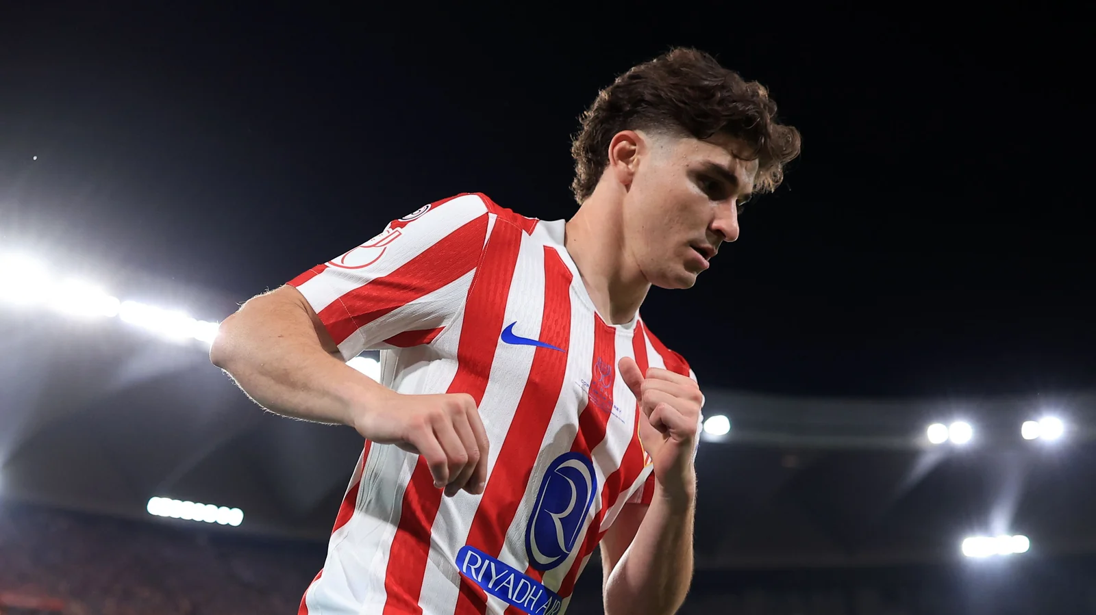 Alvares "Barselona"ga o'tishi haqidagi xabarlarni rad etdi