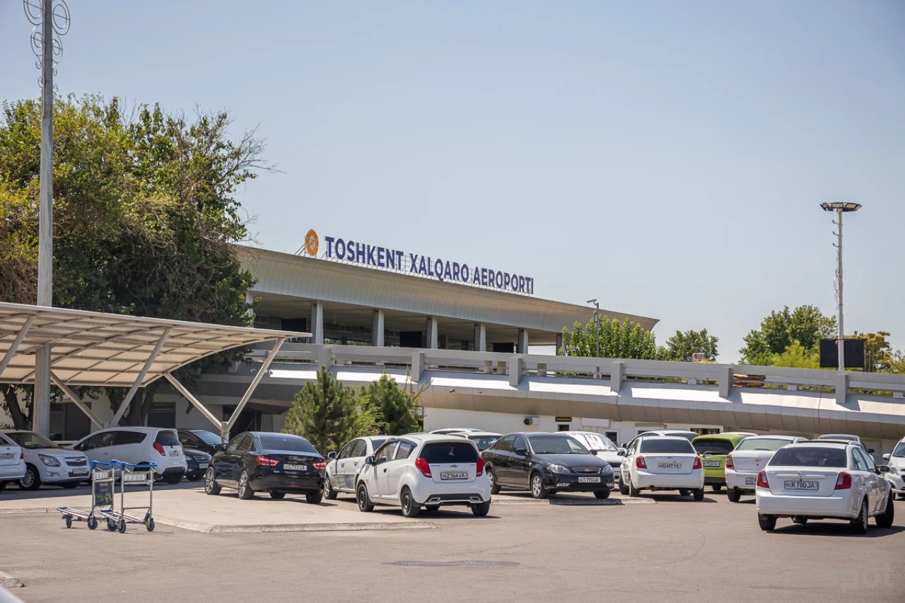 Автопарковки аэропорта Ташкента передаются в частное управление через аукцион