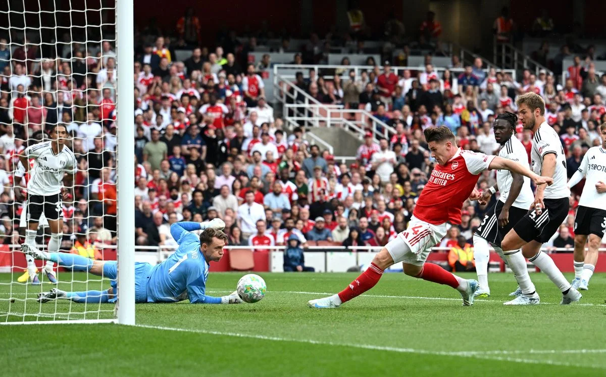 Arsenal defeats Fulham in a landslide victory in the derby
