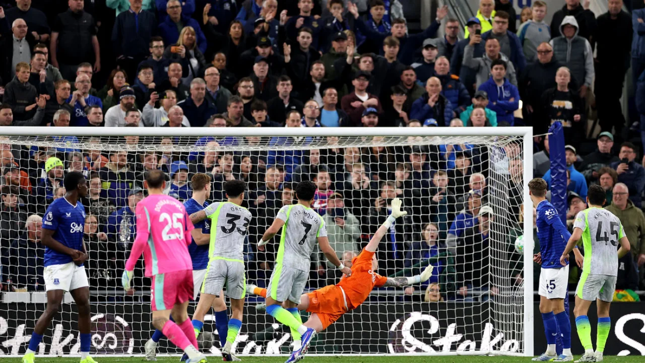 «Manchester Siti» «Everton»ga qarshi bahsda zoʻrgʻa magʻlubiyatdan qutuldi