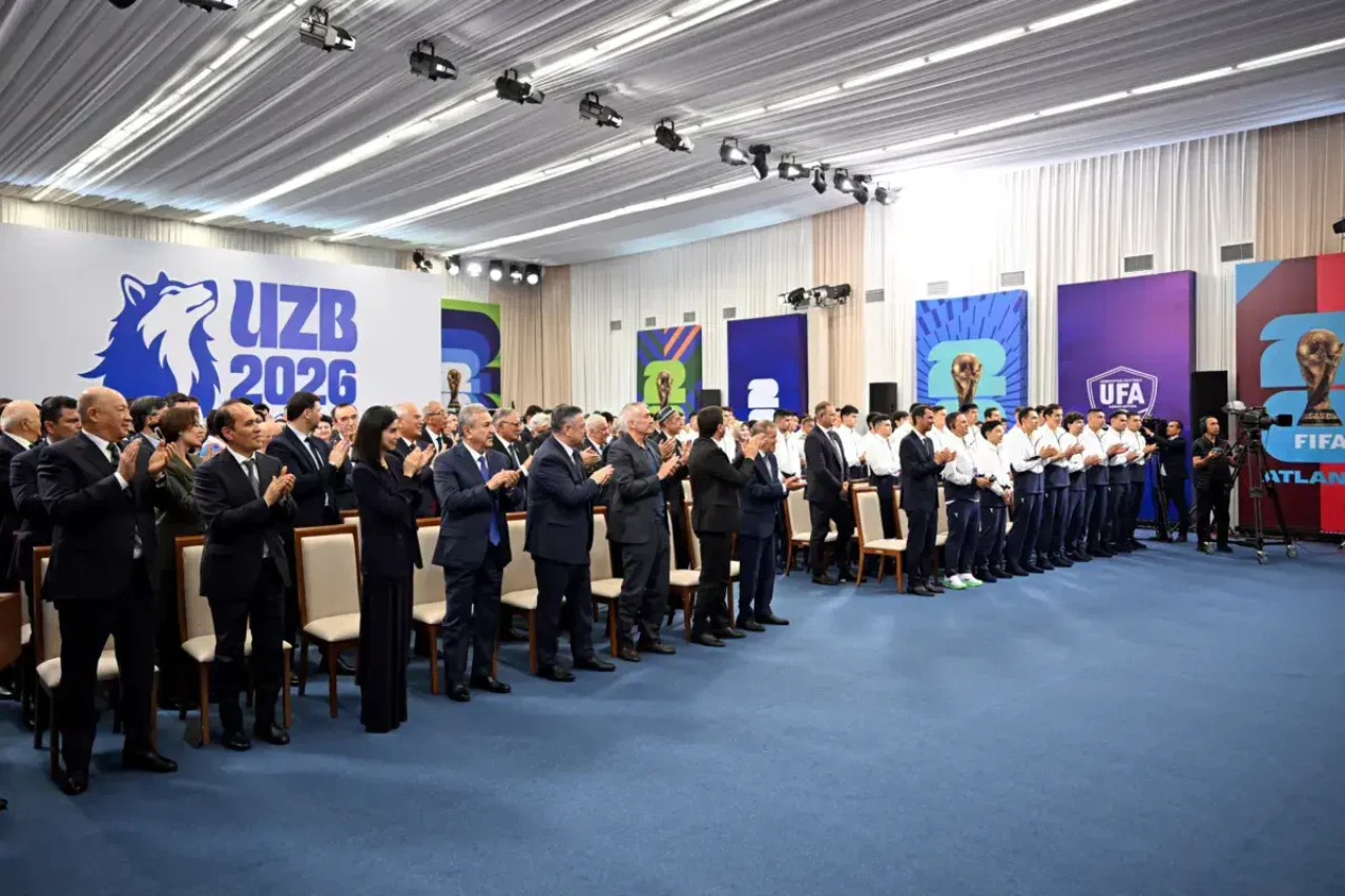 Prezident futbolchilarga ishonch bildirib, mardona o‘ynashga chaqirdi (foto)