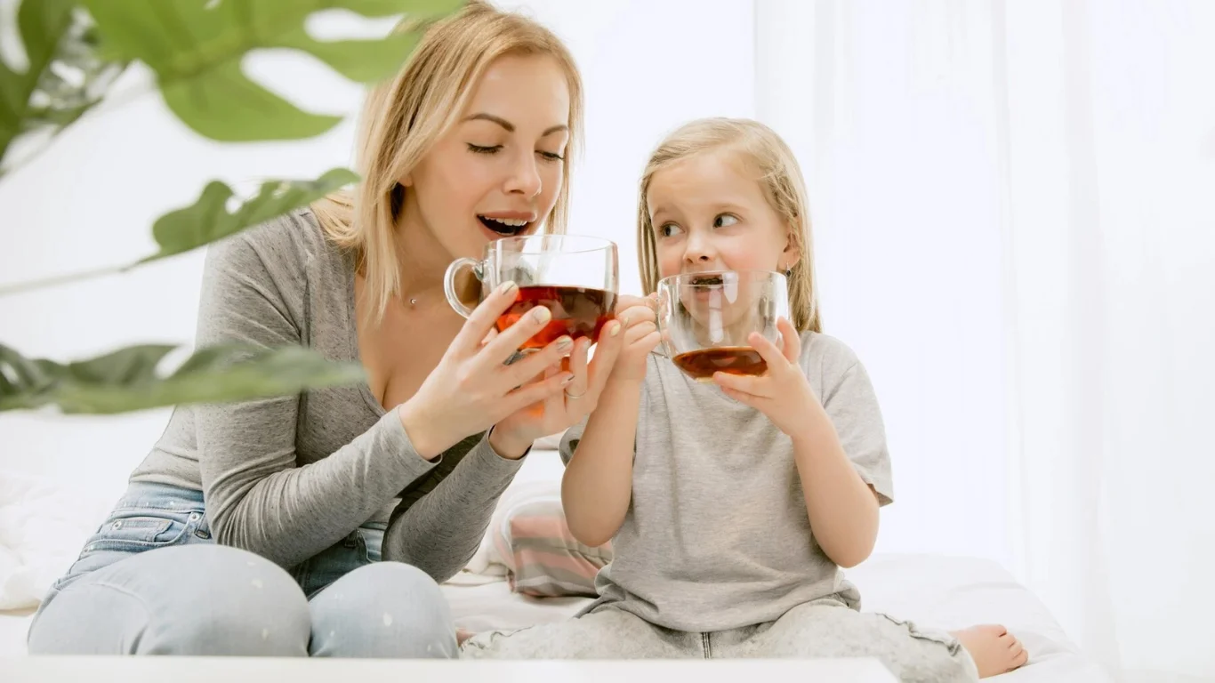 Les enfants peuvent-ils boire du thé ?