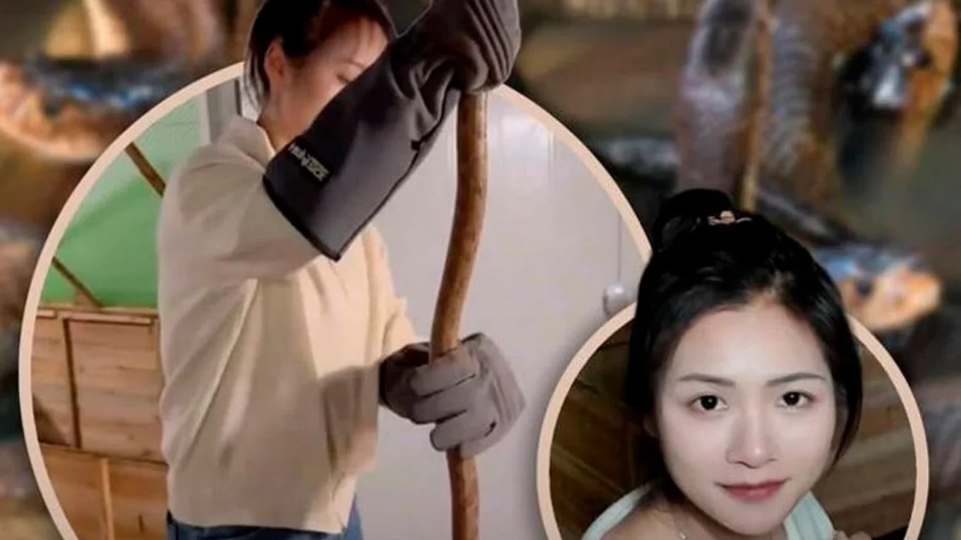 “Snake Queen”: The story of a Chinese girl living with 60,000 venomous snakes