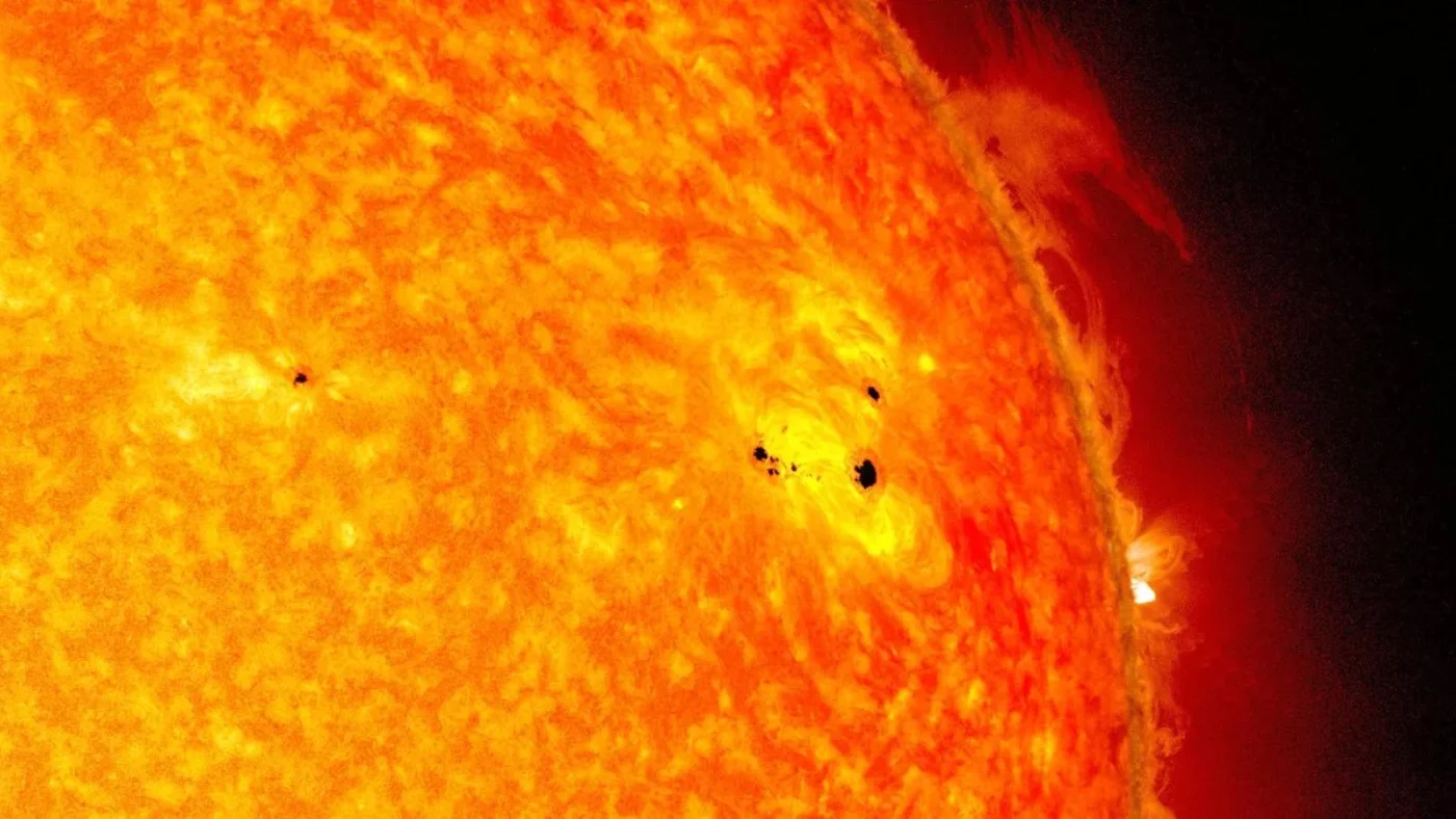 Giant sunspots have appeared on the Sun