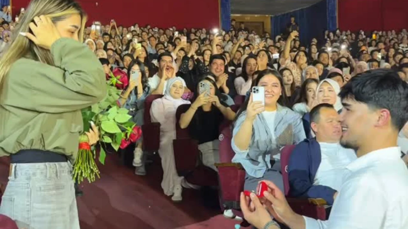 Rejection on stage: The truth behind the “proposal” video revealed