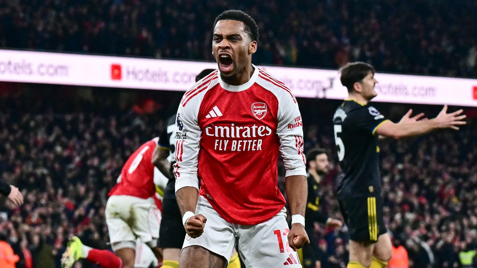 Отличные новости для Arsenal: Jurrien Timber готов к матчу против PSG