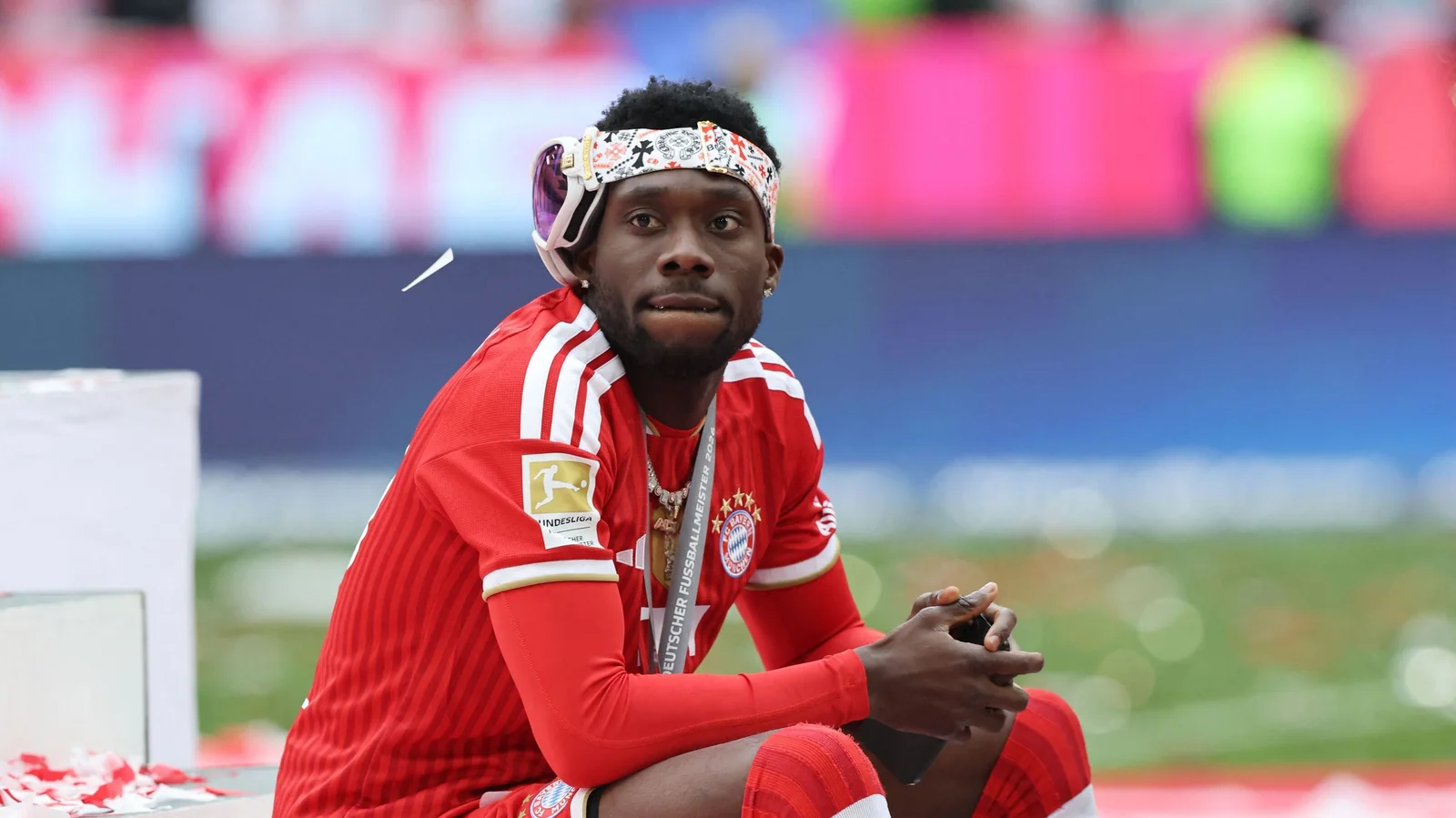 Bayern München möchte Verteidiger Nathaniel Brown verpflichten