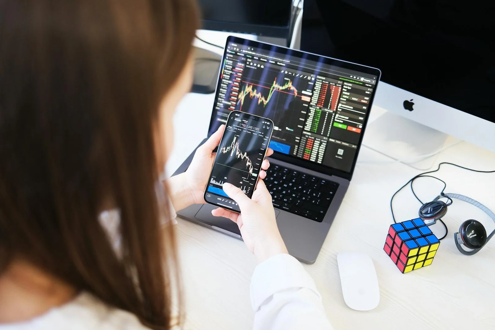 Bitcoin ЭТФълардан рекорд даражадаги чиқиб кетиш фонида заифлашмоқда