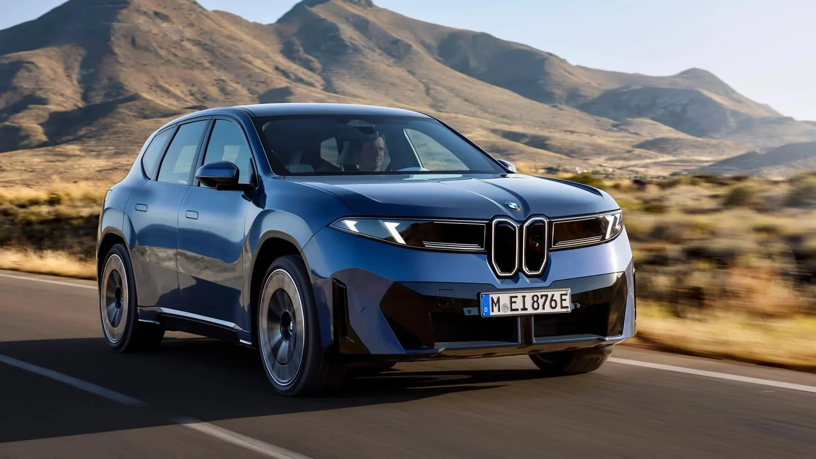 BMW iX3 50 хДриве: электр кроссовер бензинли моделдан ҳам кучли, ҳам арзонроқ