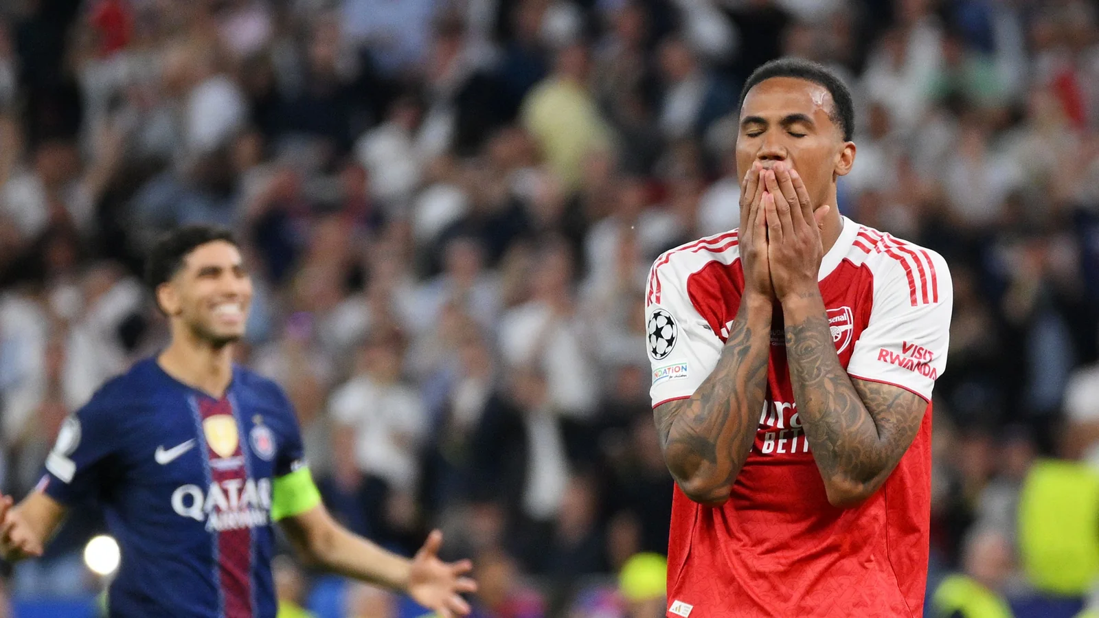 Chelsea se burla del Arsenal tras su derrota en la Champions League