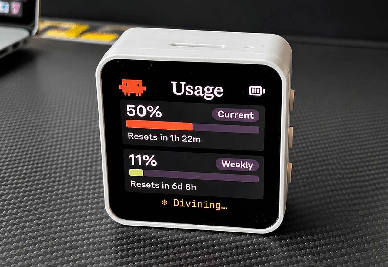 Clawdmeter : Un appareil de bureau compact pour les statistiques d'utilisation de Claude Code