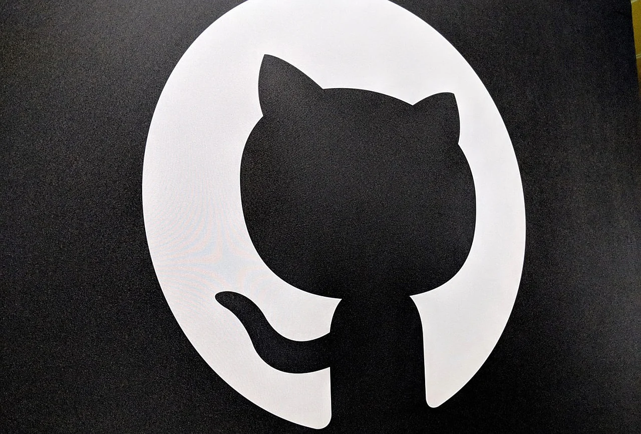 GitHub victime d'une cyberattaque : Des milliers de dépôts internes volés