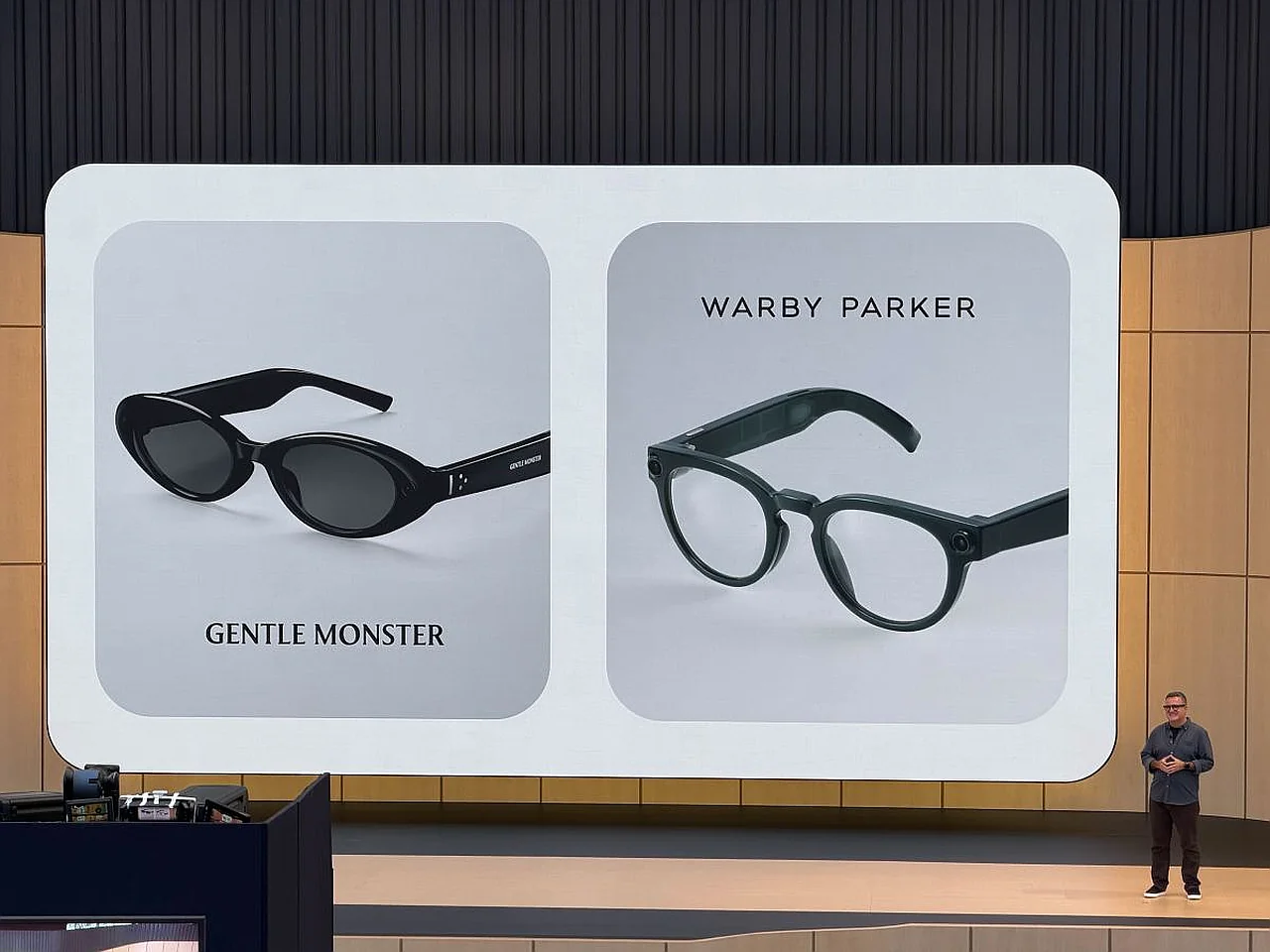 Google introduces new smart glasses with artificial intelligence