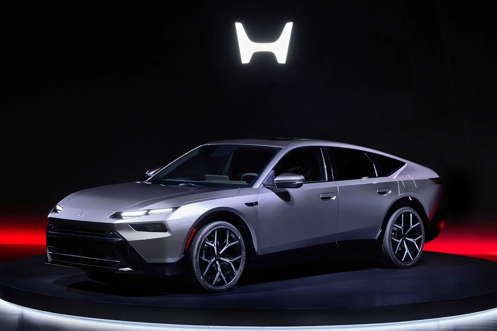 Honda presenta un nuevo concepto de fastback híbrido