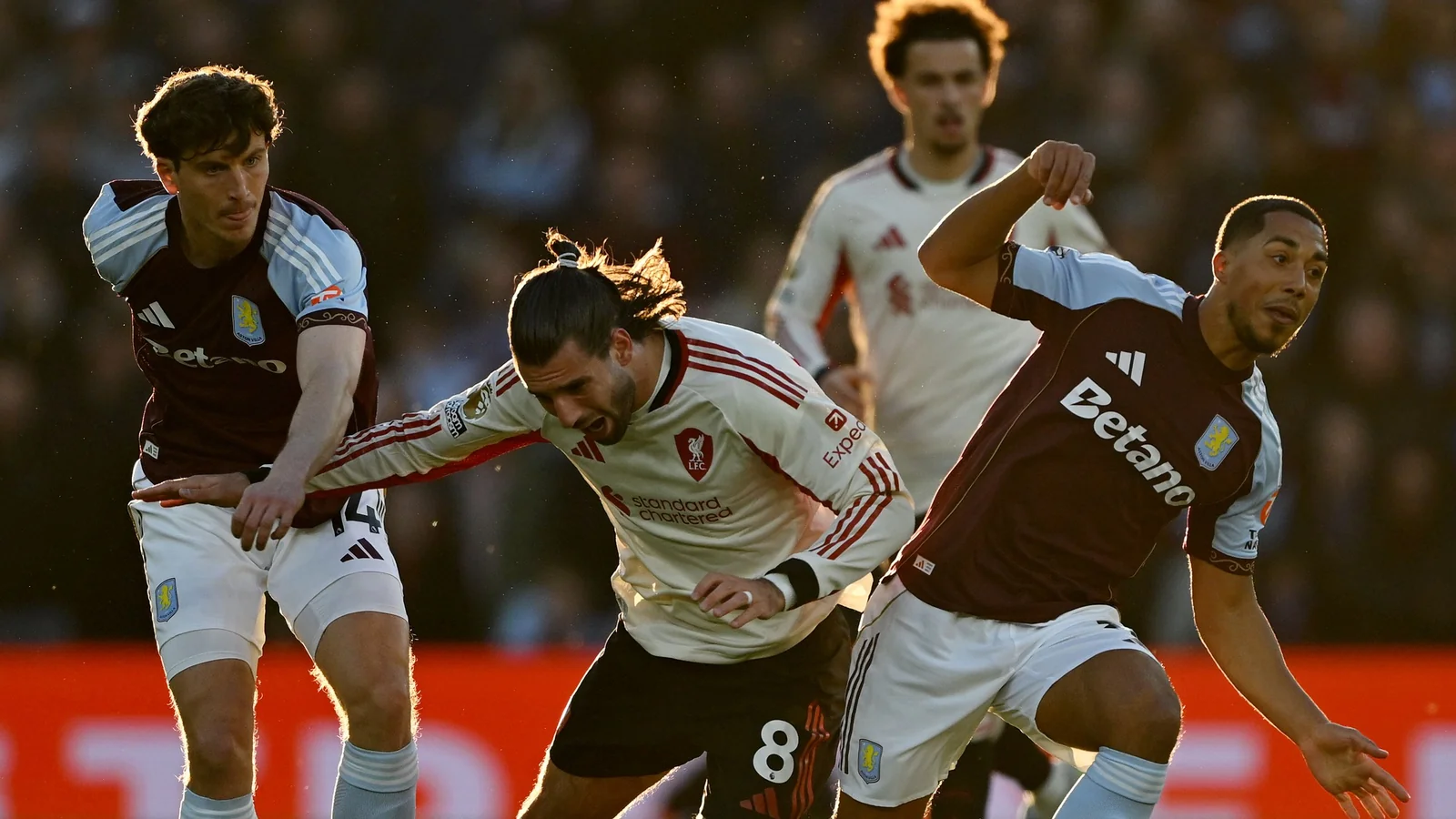 Jamie Carragher critica al Liverpool