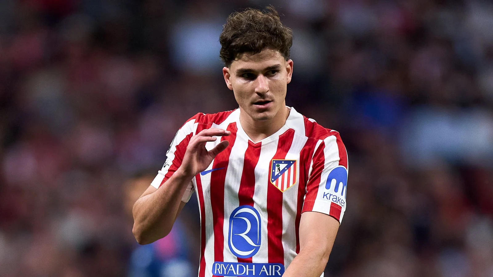 Борьба за Julian Alvarez: ПСЖ стал конкурентом для Barcelona и Arsenal