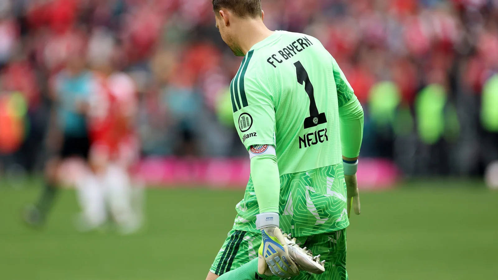Manuel Neuer jarohati: Jahon chempionati xavf ostidami?
