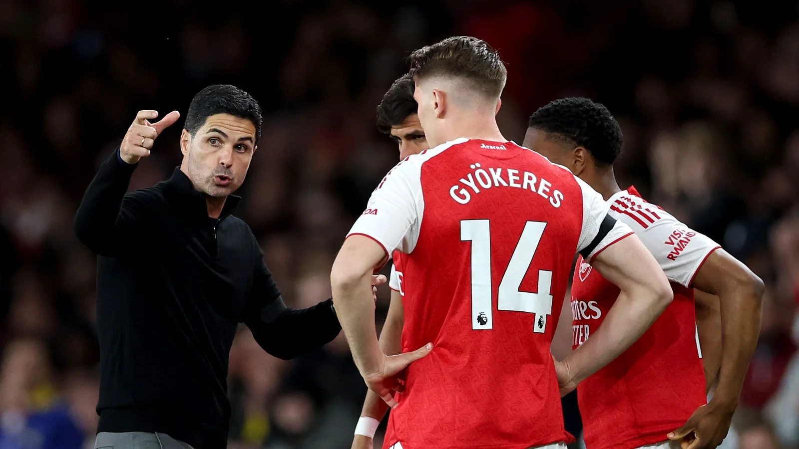 Michael Owen: El Arsenal podría separarse de Viktor Gyokeres