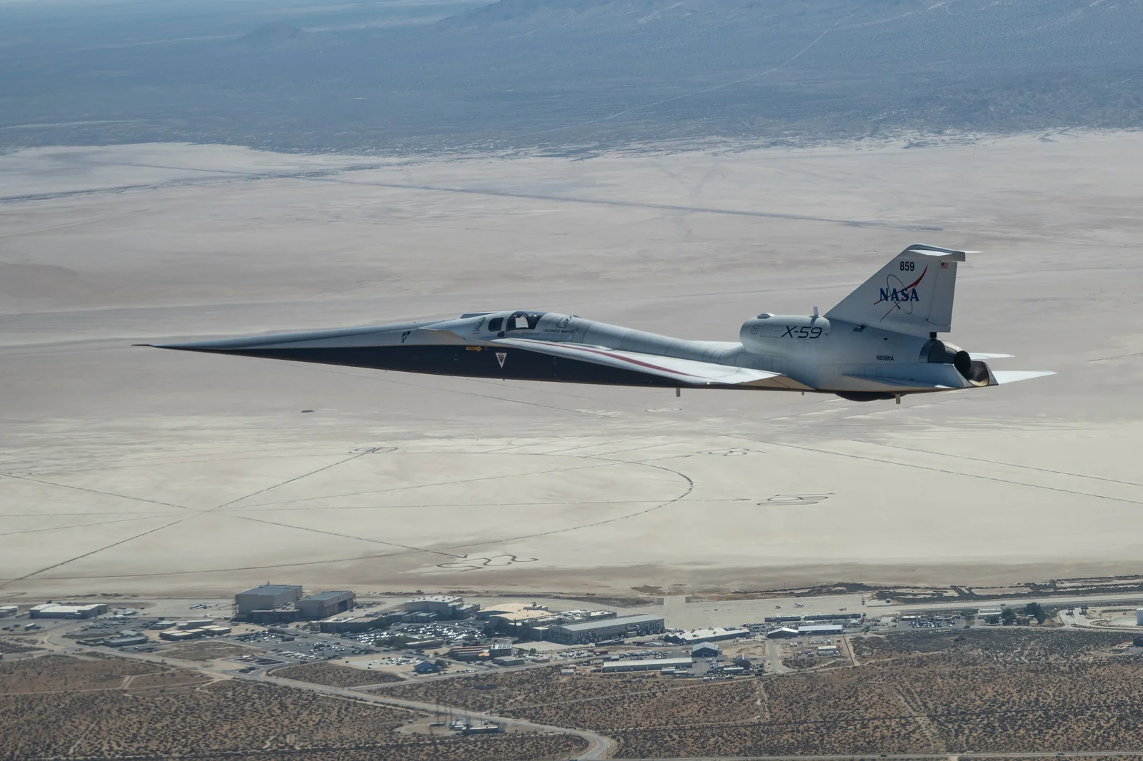NASA X-59 eksperimental samolyoti past balandlikdagi sinovlarni boshladi