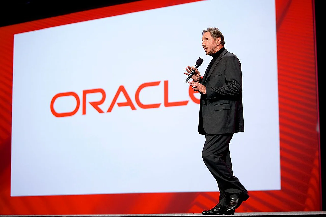 Oracle xodimlarini ishdan bo‘shatishda kompensatsiya shartlarini rad etdi