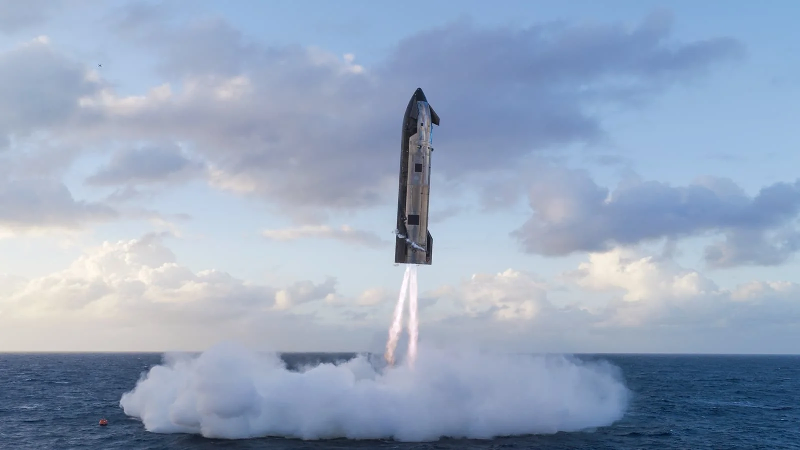 Segundos antes de la explosión: Imágenes del aterrizaje del SpaceX Starship V3