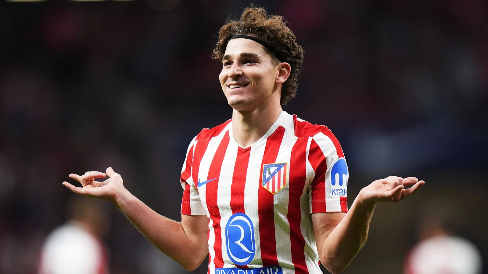 PSG, Julian Alvarez transferi için yarışa girdi