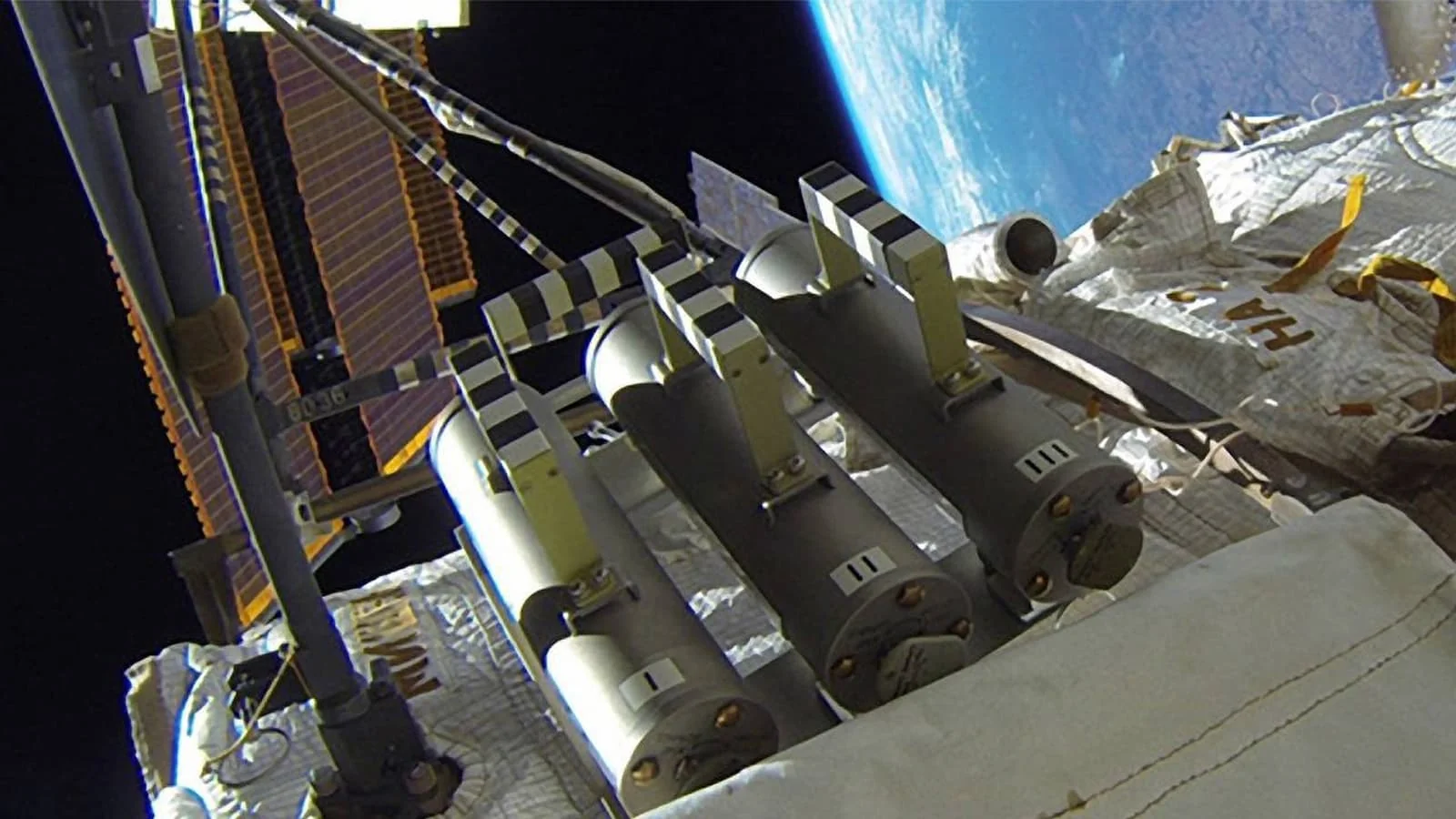 Des cosmonautes russes effectueront une sortie dans l'espace le 27 mai