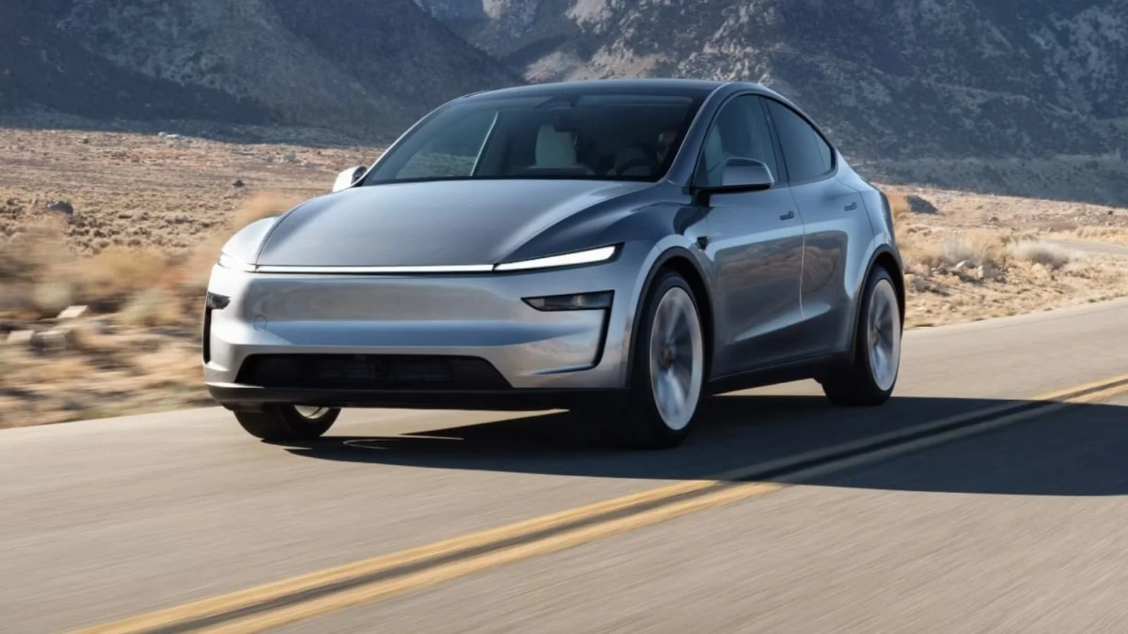 Tesla Model Y АҚШнинг янги хавфсизлик синовларидан ўтган илк автомобил бўлди