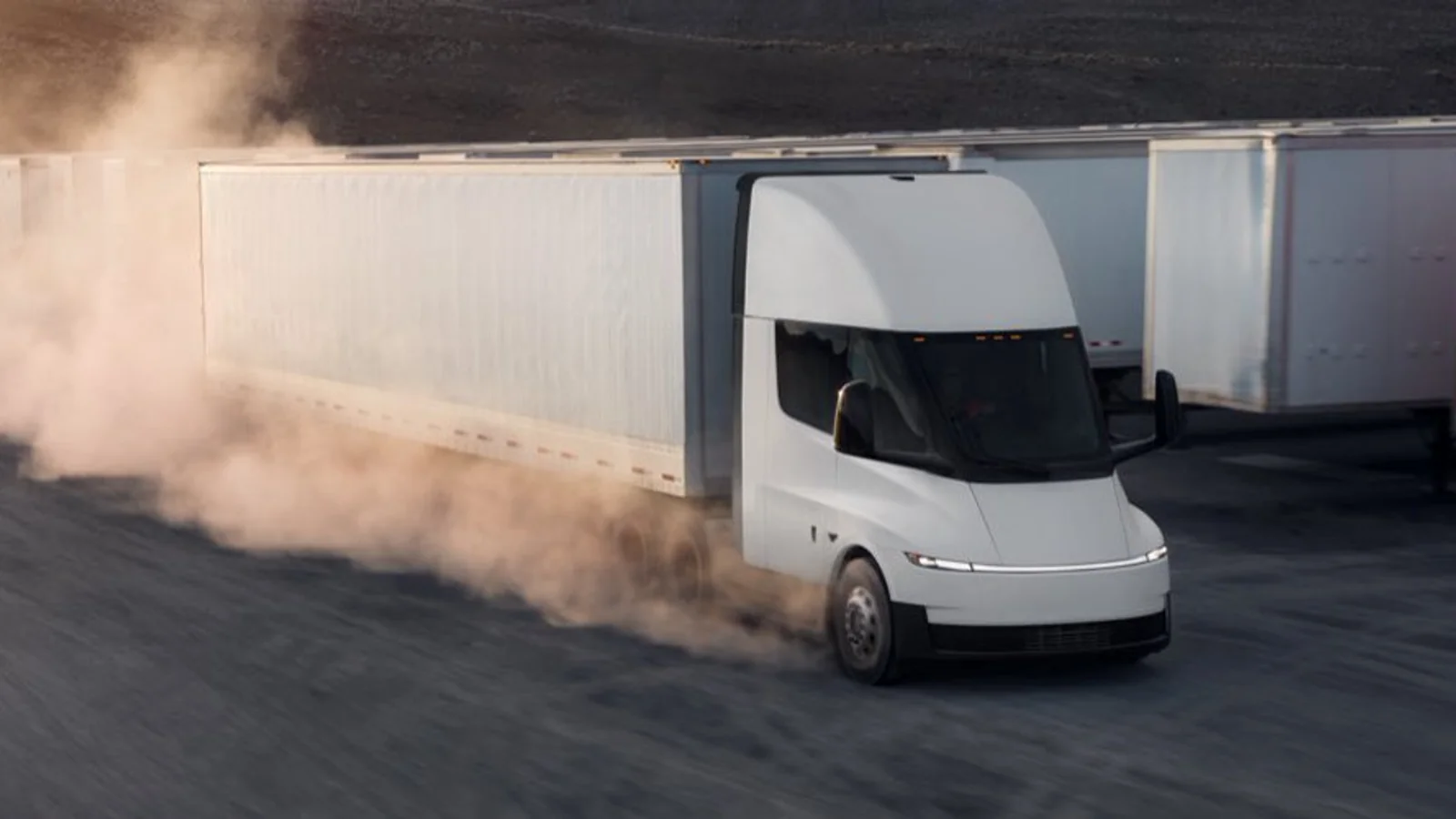 Tesla Семи юк машиналарининг аккумулятор сиғими маълум бўлди