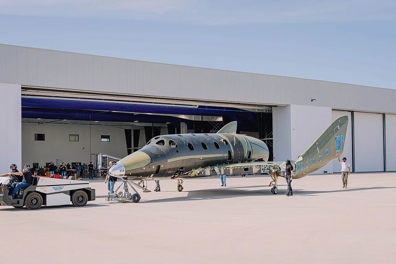 Virgin Galactic confirms plans to start suborbital flights in 2027