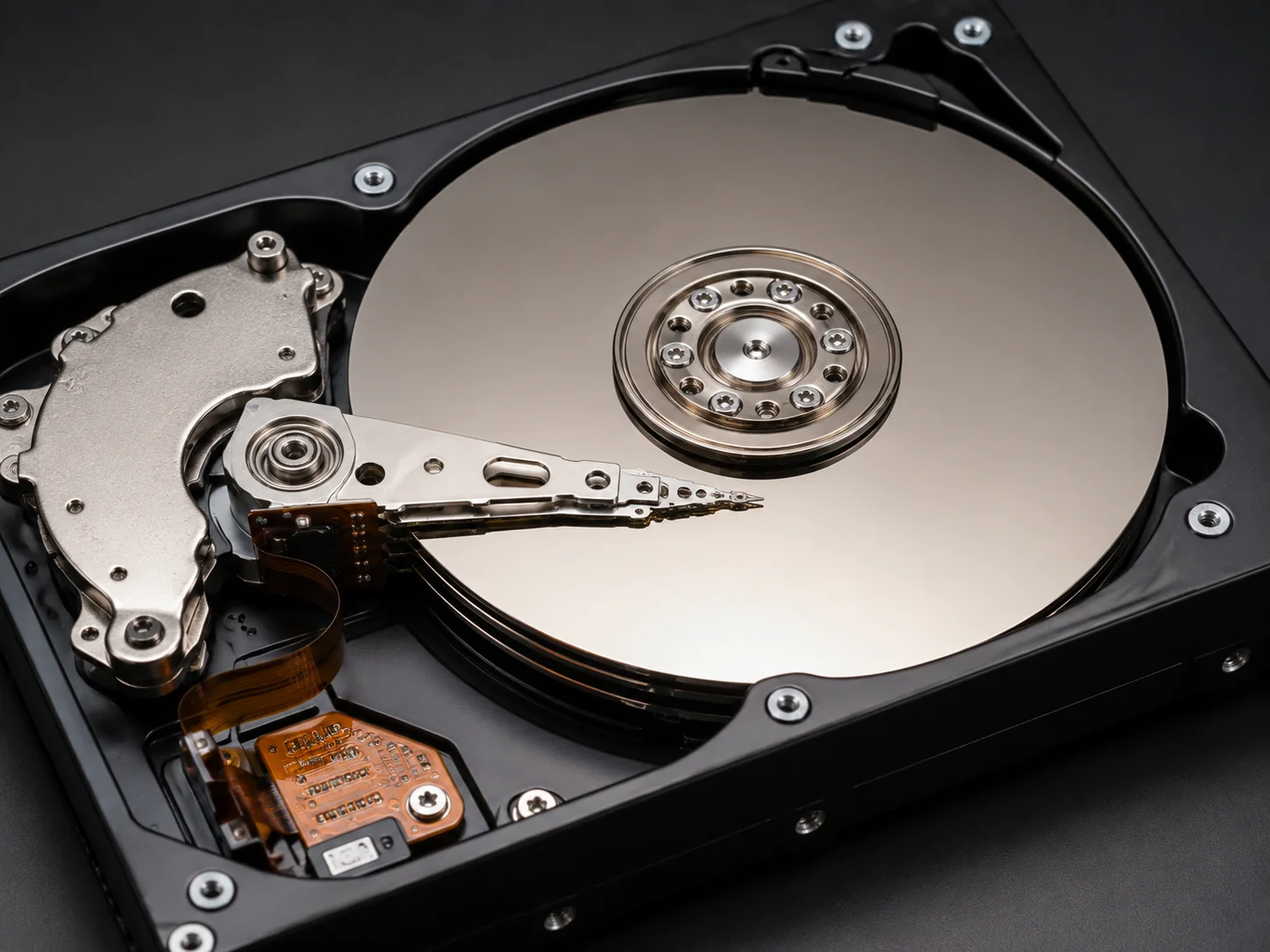 Western Digital Launches New Ultrastar HDDs Protected Against Quantum Attacks