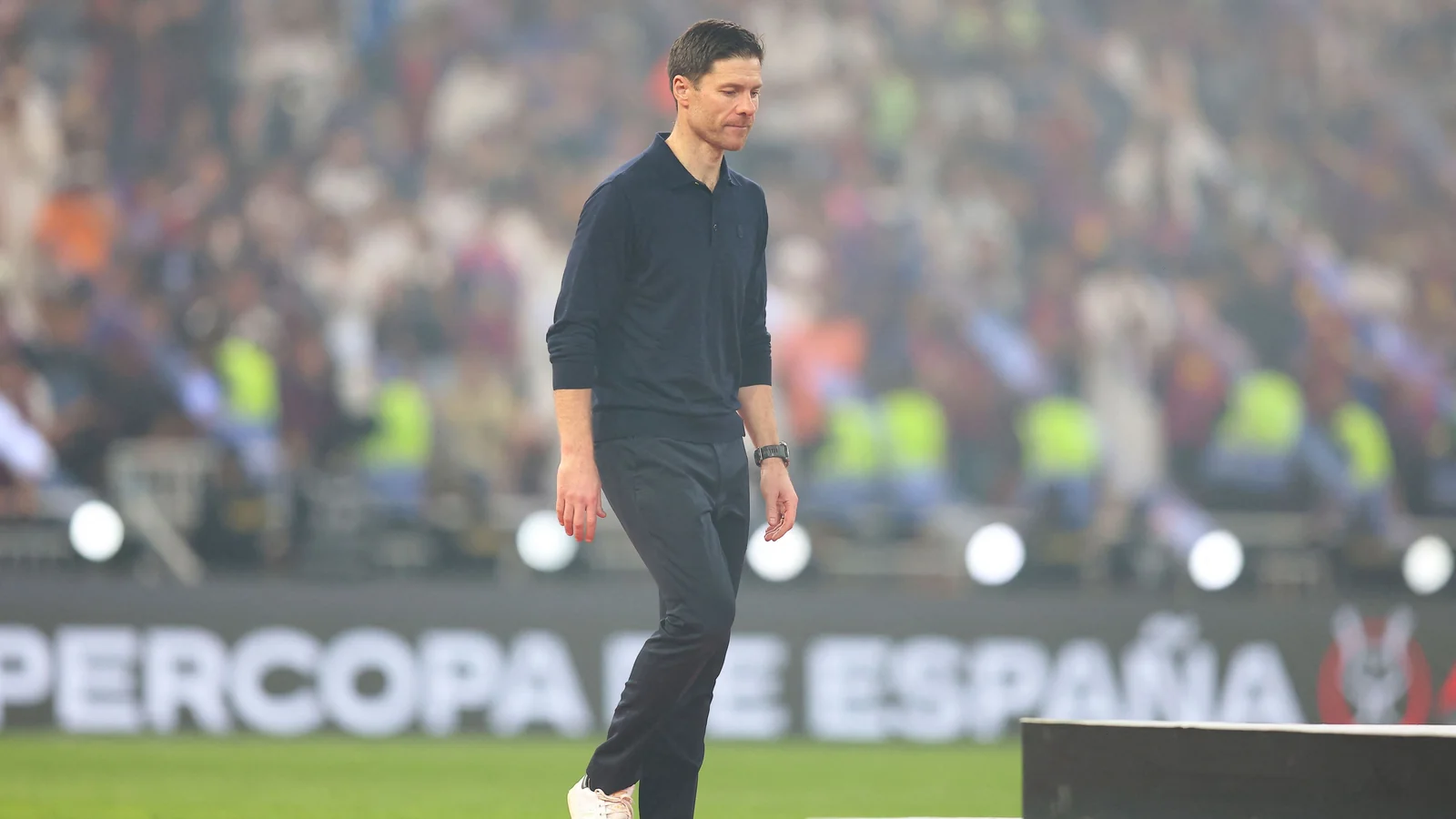 Xabi Alonso nombrado entrenador principal del Chelsea