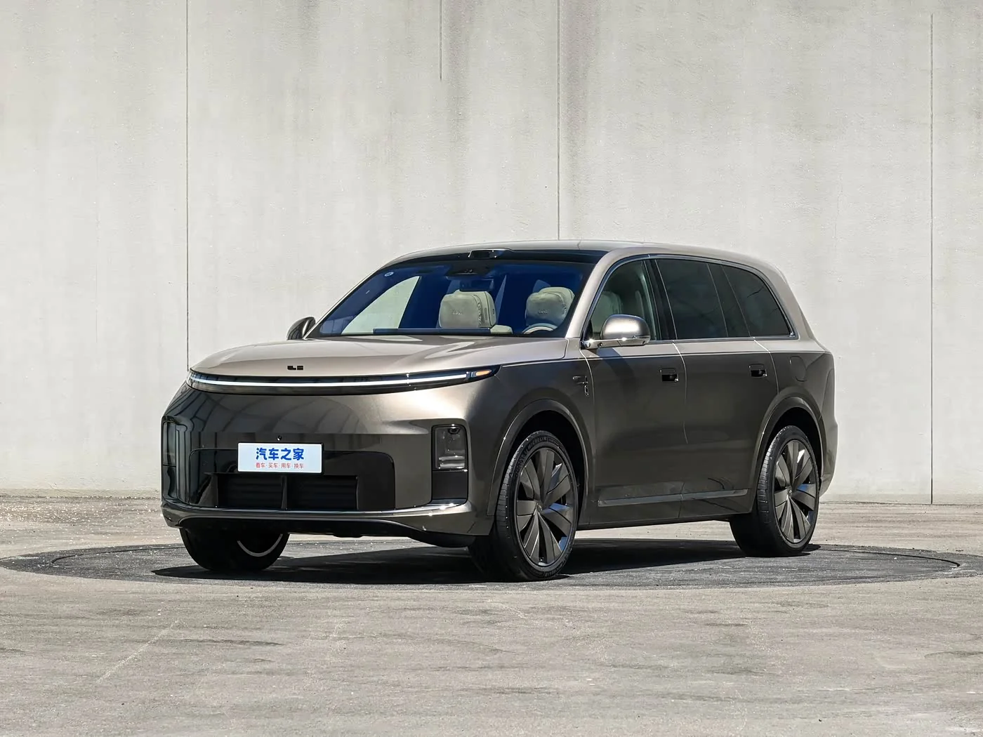 Nouveau Li Auto L9 Livis lancé : 1650 km d'autonomie et technologies avancées