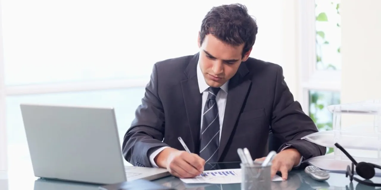 Собиқ банк ходими ишга тикланди