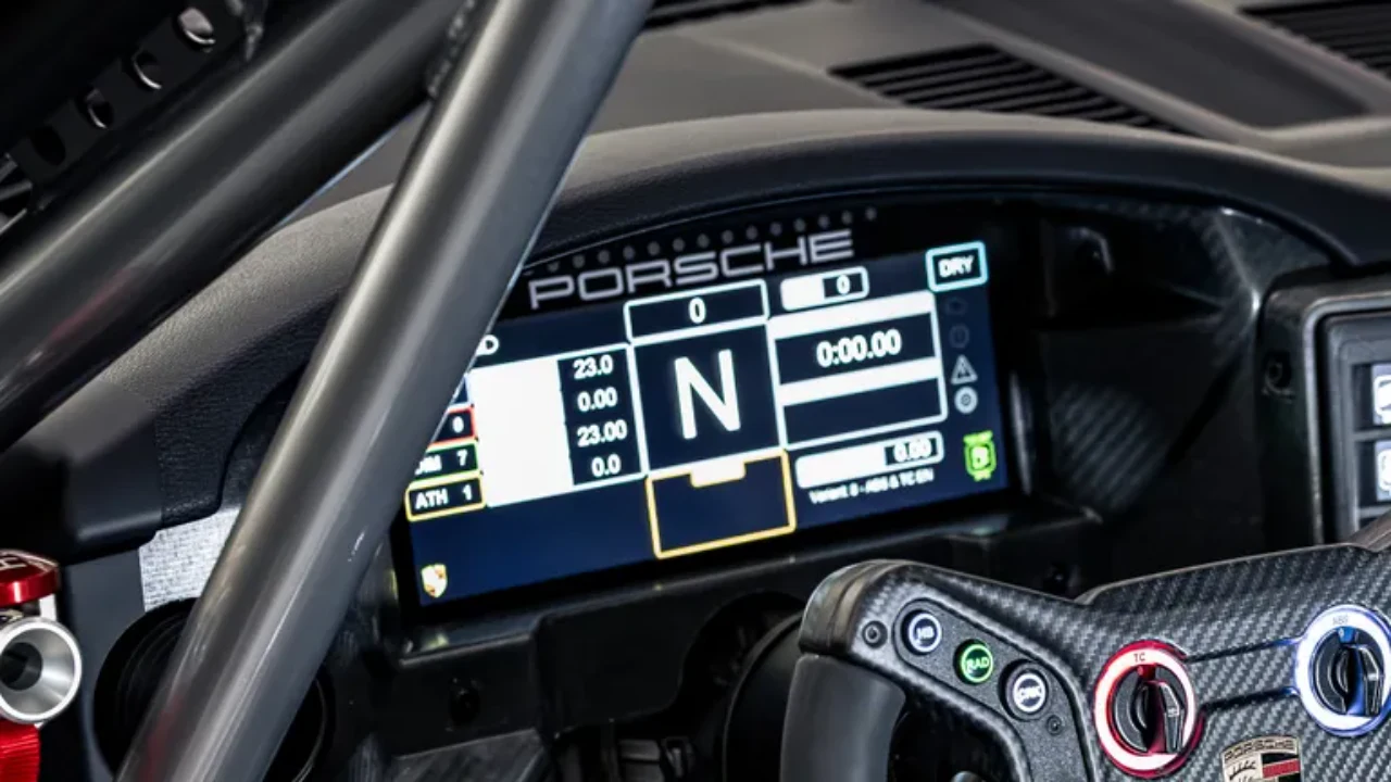 Porsche янги 520 от кучи ва 375 минг долларлик пойга автомобили яратди