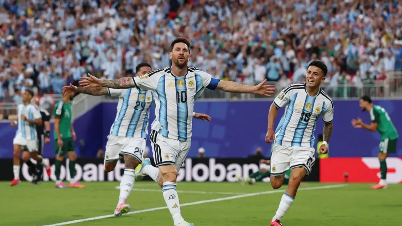 Video zu Messis drei Toren im Spiel Argentinien gegen Algerien