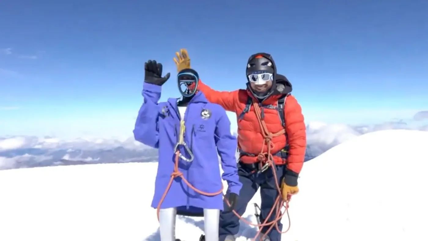 Robot Climbs 6,200-Meter Chimborazo Volcano Peak, Next Stop Everest