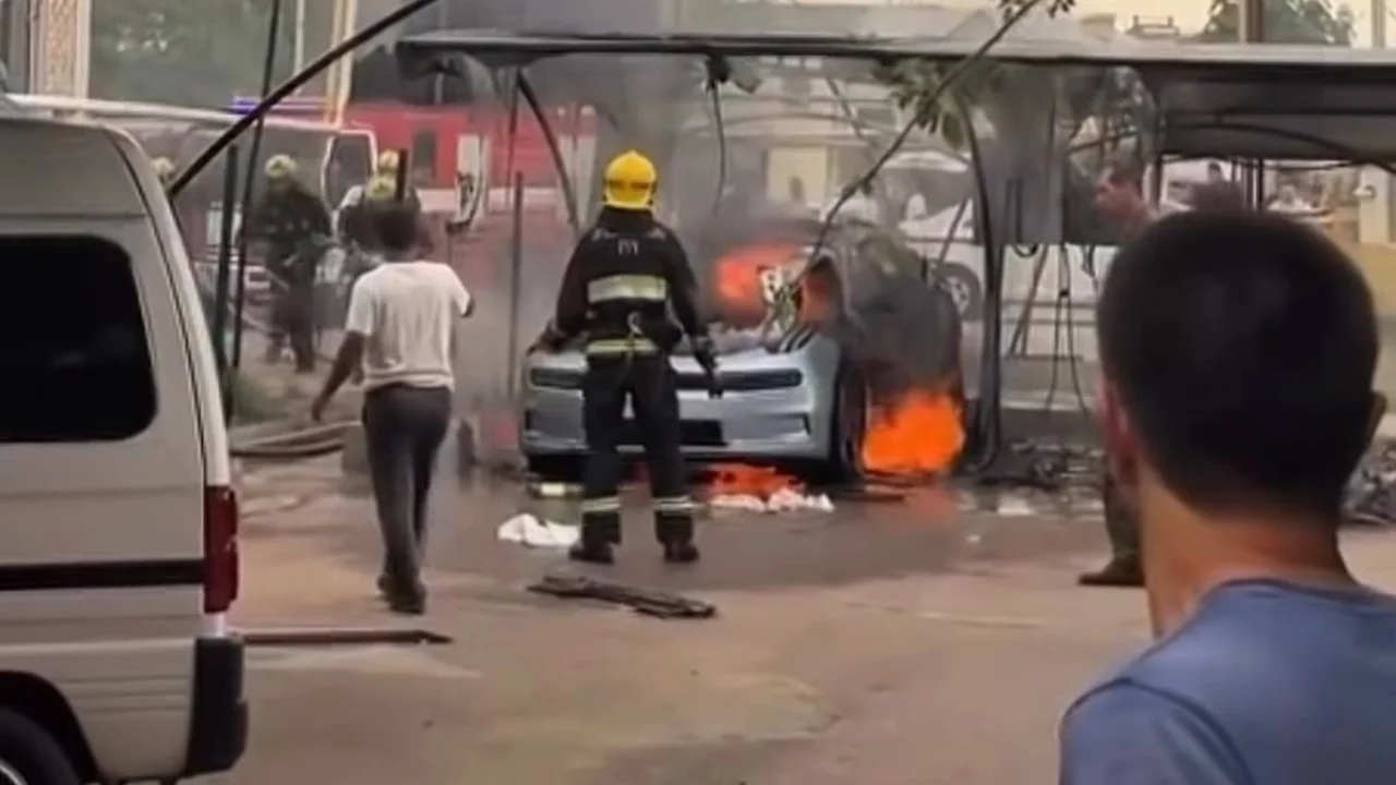 Bugun ertalab Toshkent halqa avtomobil yo‘lida Zeekr 001