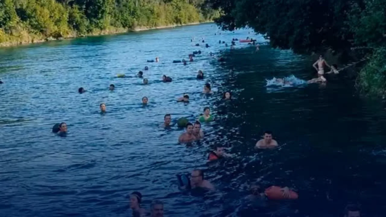 Floating to Work Becomes a Trend: An Unusual Lifestyle in Switzerland