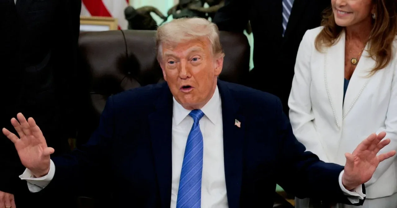 Трамп Эроннинг асосий нефть терминалини эгаллаш режасини эълон қилди