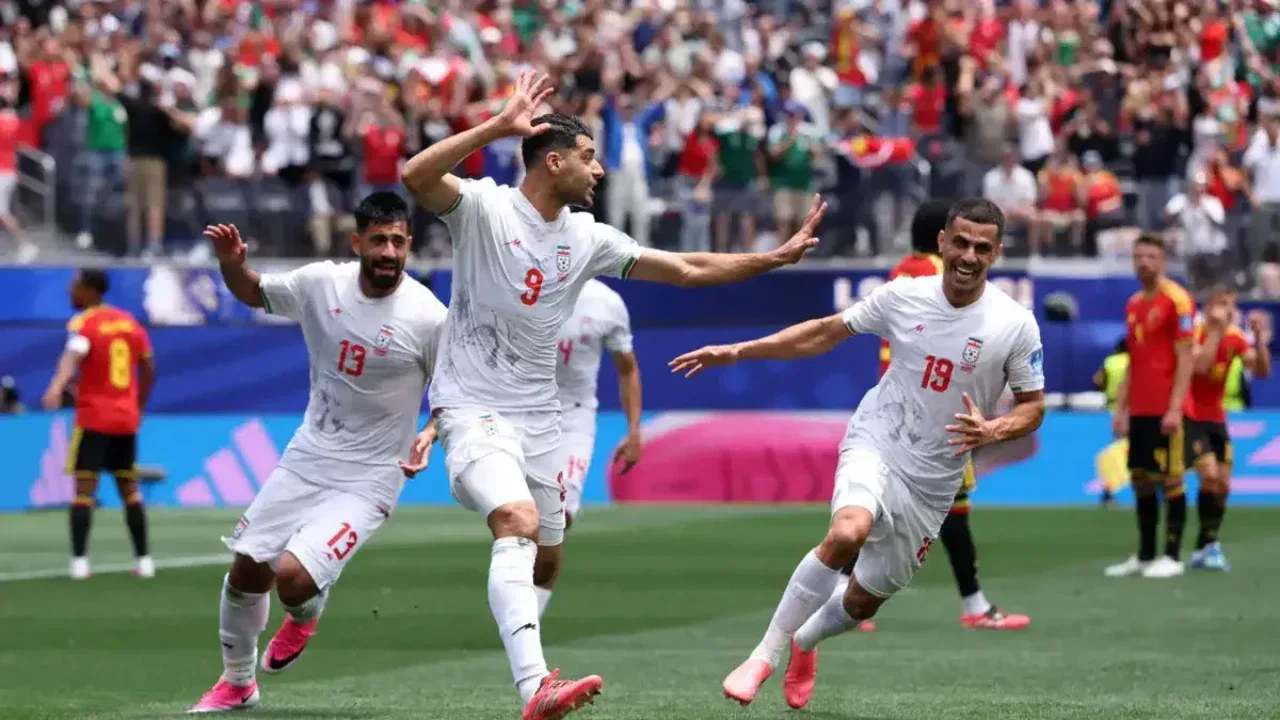 WM 2026: Belgien gegen Iran (Gefährliche Szenen ansehen)