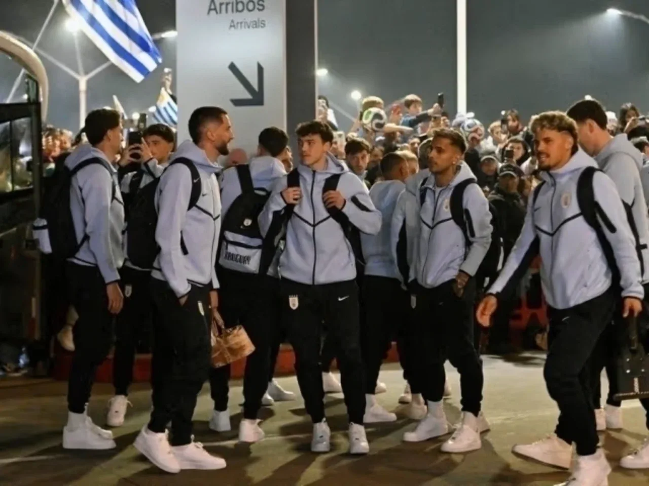 Uruguay National Team Undergoes Strict Inspection at US Airport