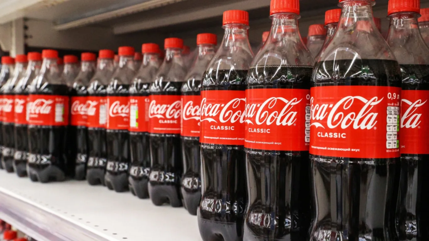 Ўзбекистонликлар Coca-Cola’ни рекорд даражада ичмоқда