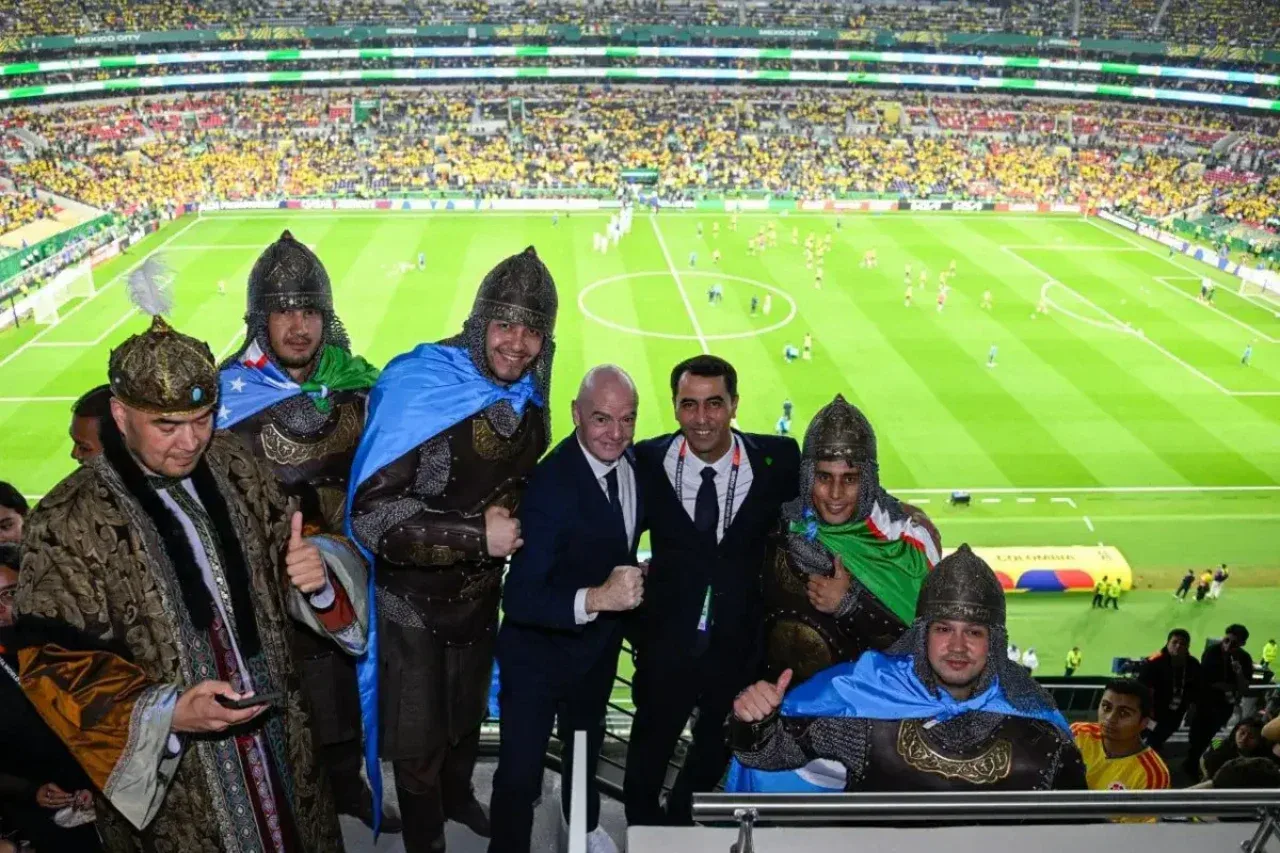 O‘zbekiston sport rasmiylari Meksikada Janni Infantino bilan uchrashdi