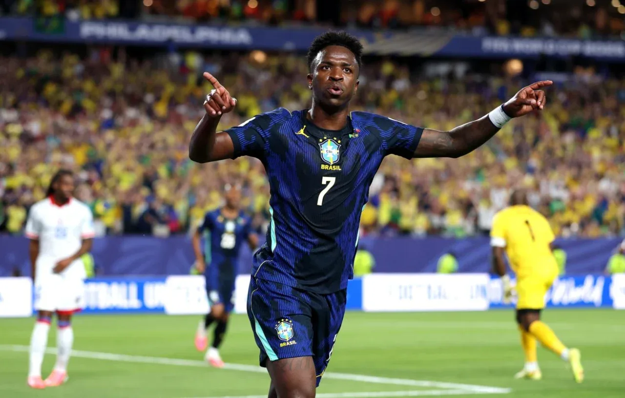 Vinícius: "We always dream of scoring and making our people proud"