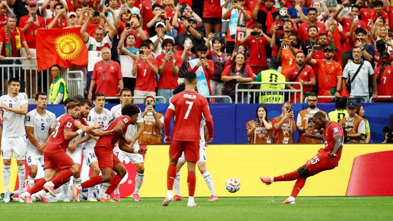 Dure défaite face au Portugal et critiques acerbes envers Cannavaro