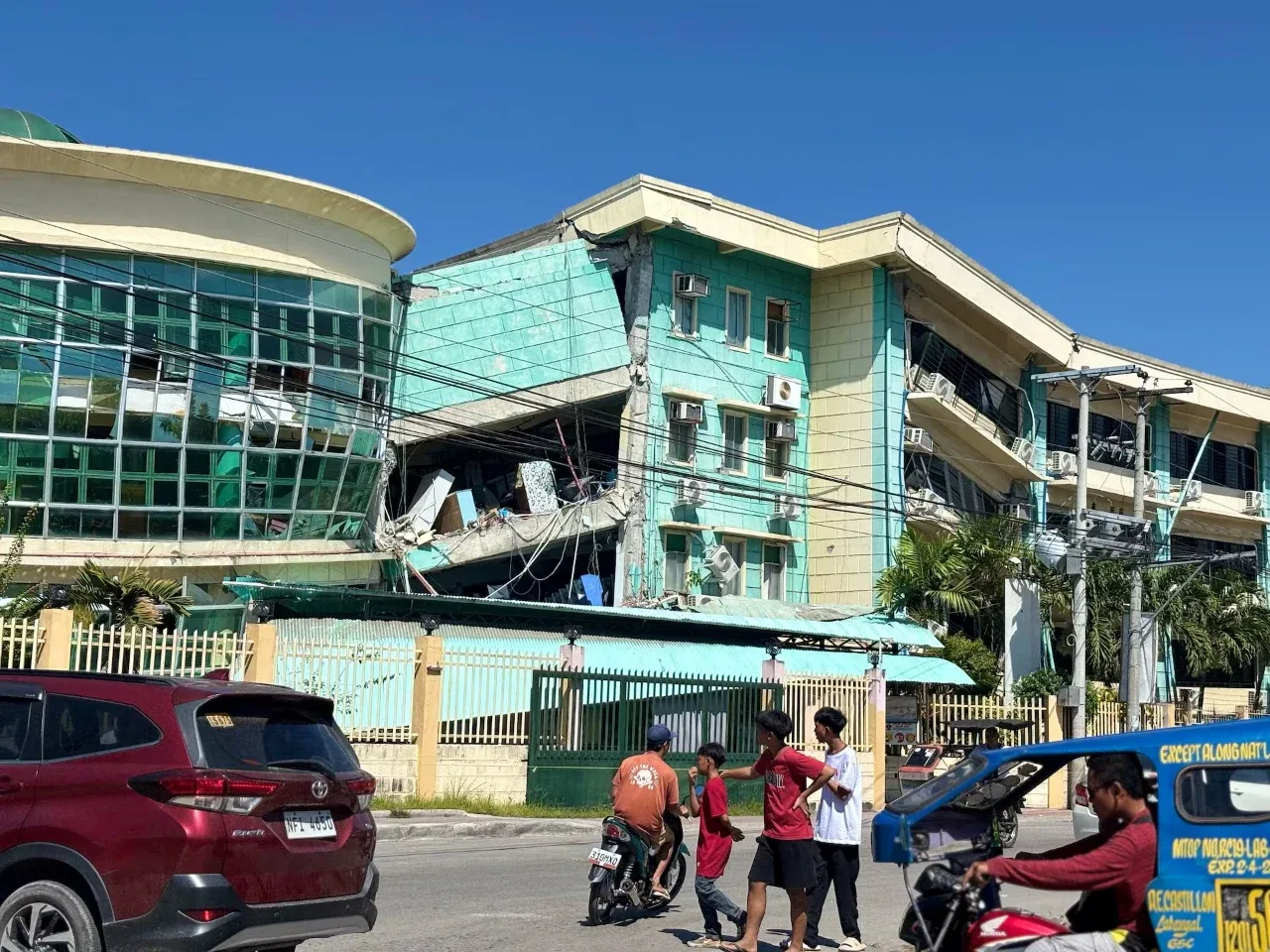 Deadly Earthquake in the Philippines Claims Many Lives