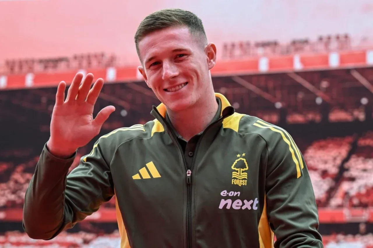 City makes record-breaking bid for Elliot Anderson